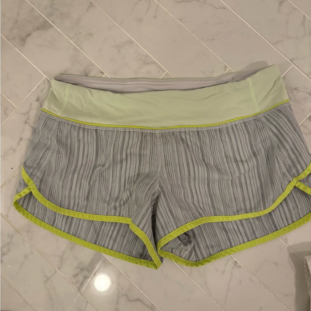 Lululemon speed up  Shorts size 6